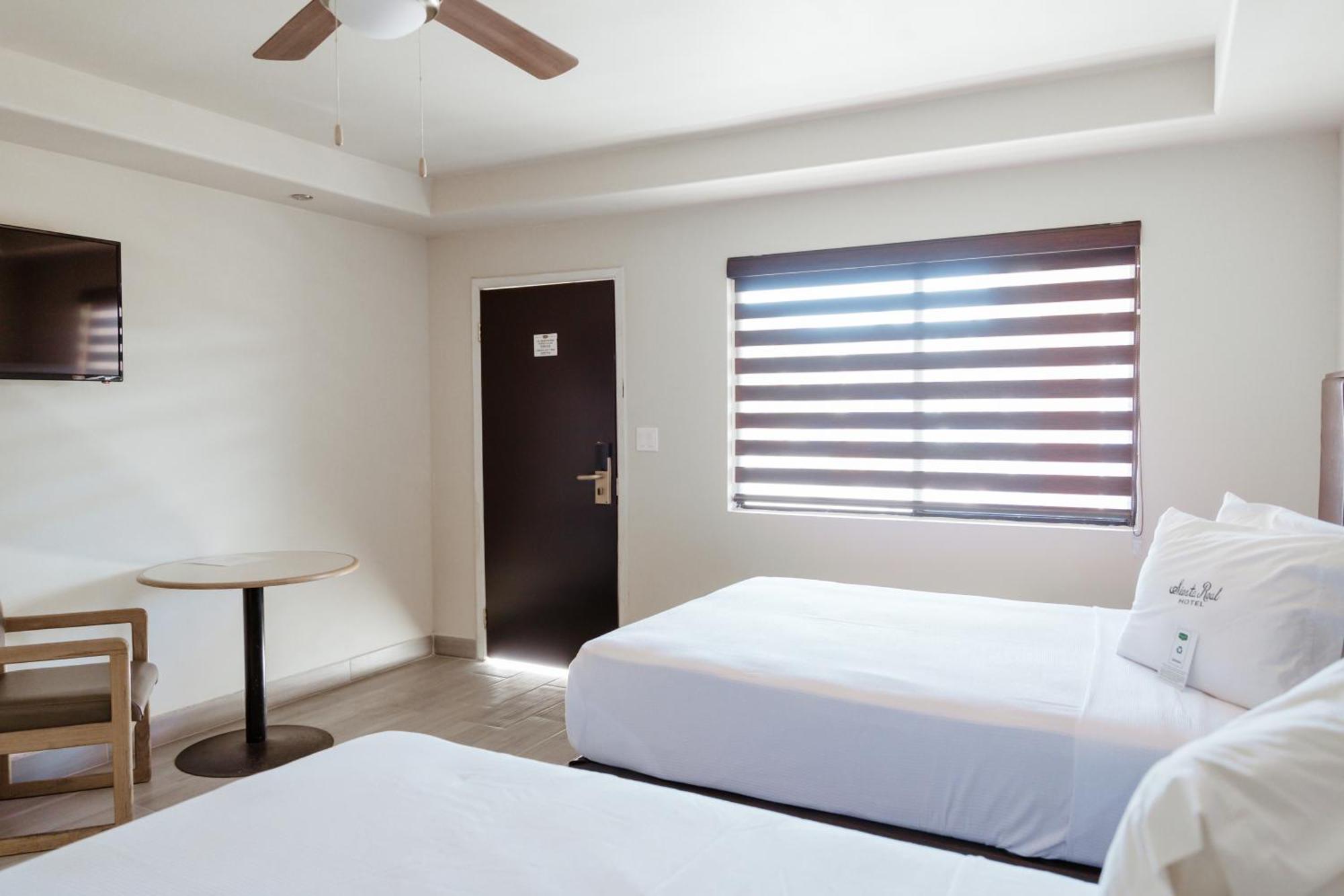 Hotel Siesta Real 墨西卡利 外观 照片